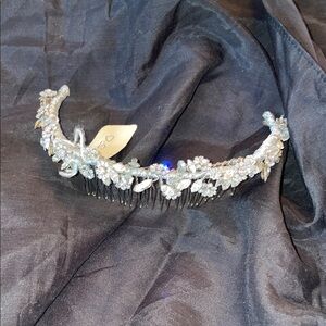 Vintage Elegant Silver Floral Hair Comb /diadema